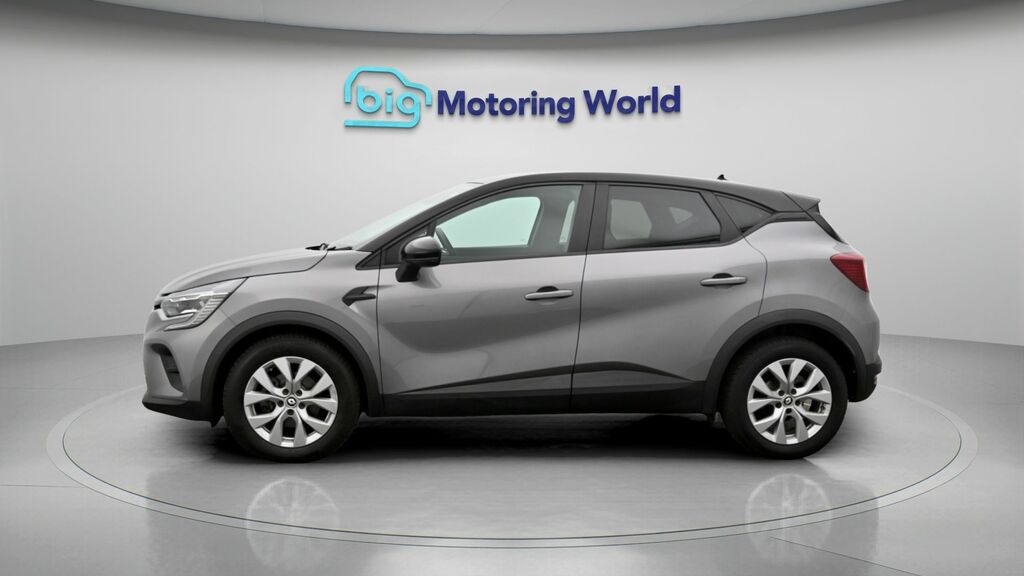 Renault Captur Iconic Edition PJ22BKV Black #4