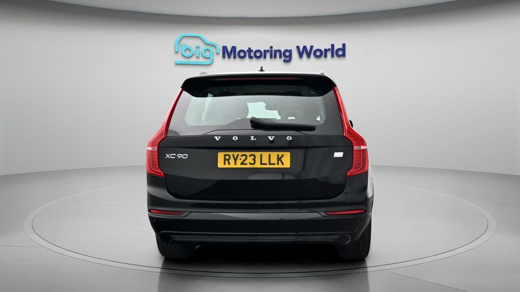 Volvo XC90 Plus Black #6