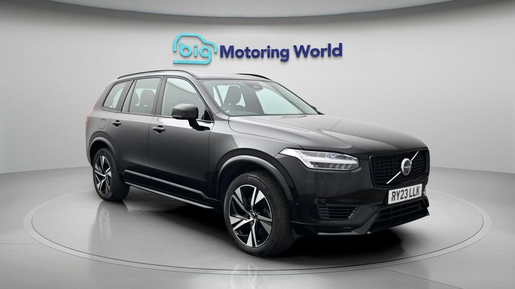 Volvo XC90 Plus Black