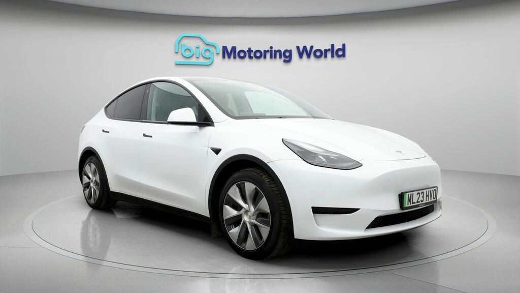 Tesla Model Y Y Model Y Rwd White