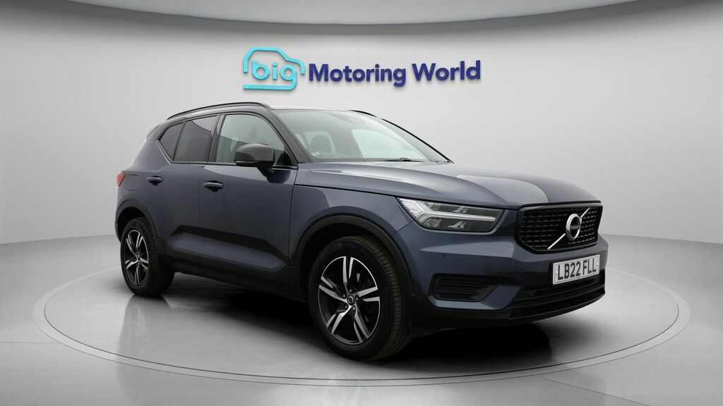 Volvo XC40 R-design Blue