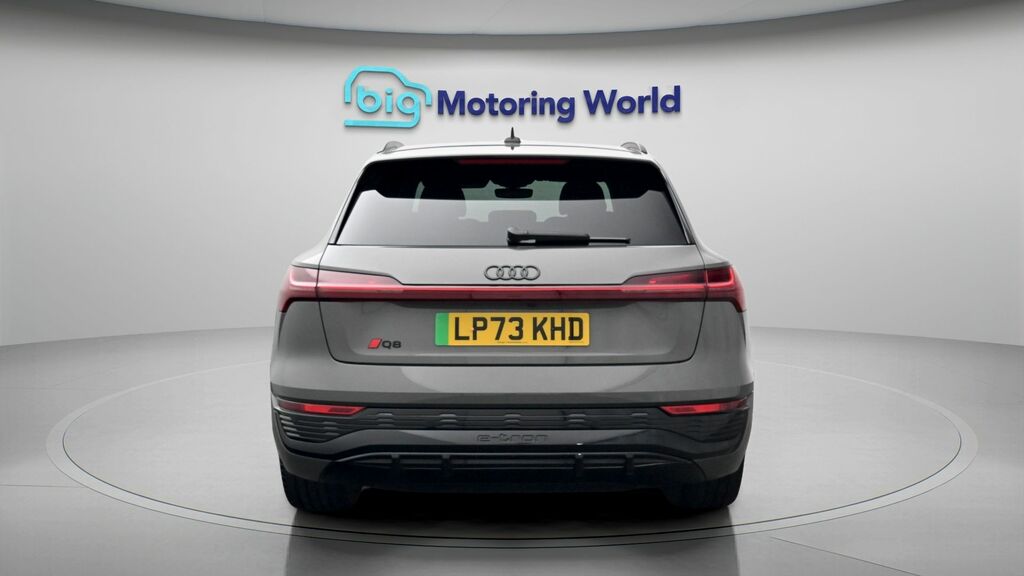 Audi Q8 e tron Black Edition Grey #6