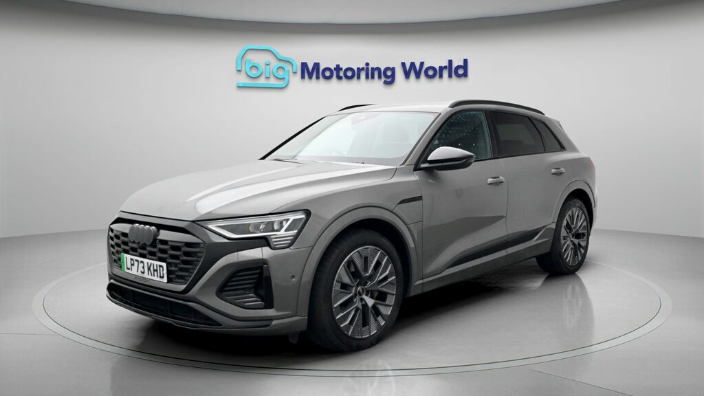 Audi Q8 e tron Black Edition Grey #3