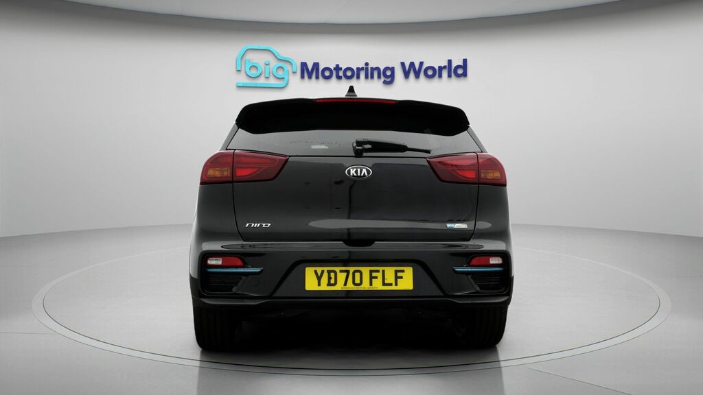 Kia Niro 4 Black #6