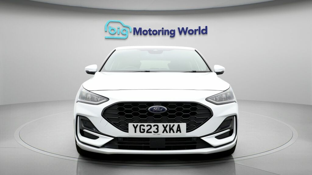 Ford Focus St-line YG23XKA White #2