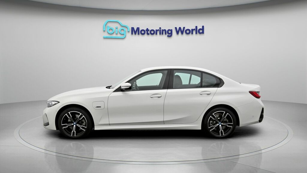 BMW 3 Series M Sport BJ23VXK White #4