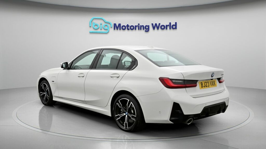 BMW 3 Series M Sport BJ23VXK White #5