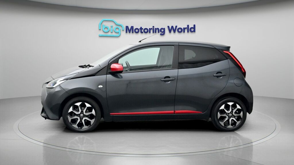Toyota Aygo X X-trend Grey #4