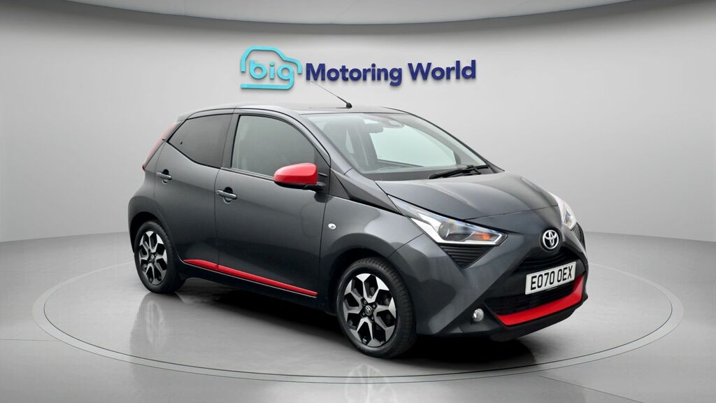 Toyota Aygo X X-trend Grey