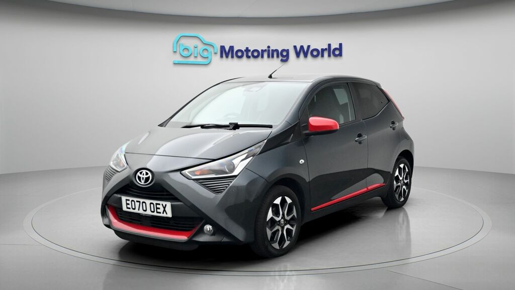 Toyota Aygo X X-trend Grey #3