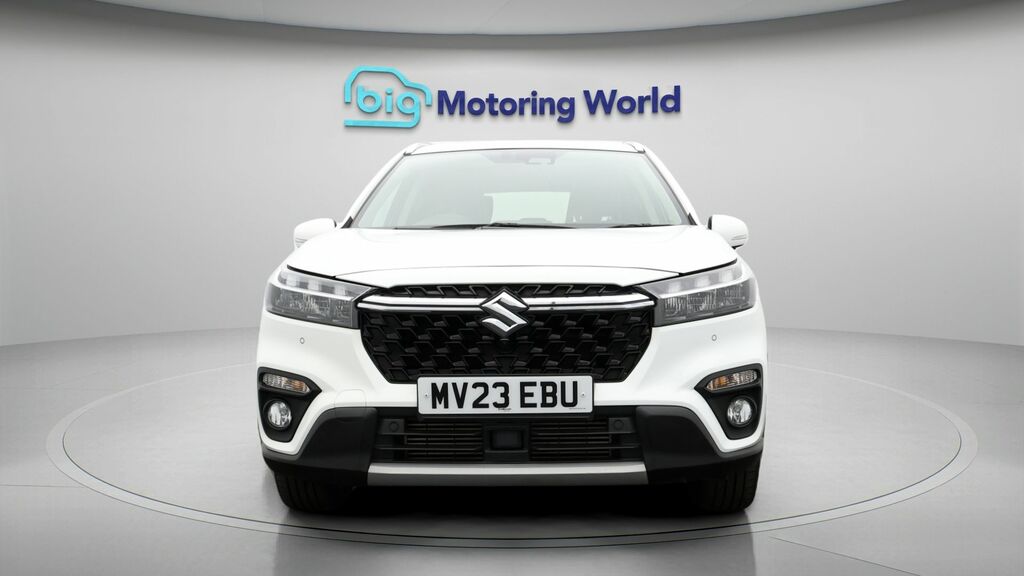 Suzuki S Cross Ultra White #2