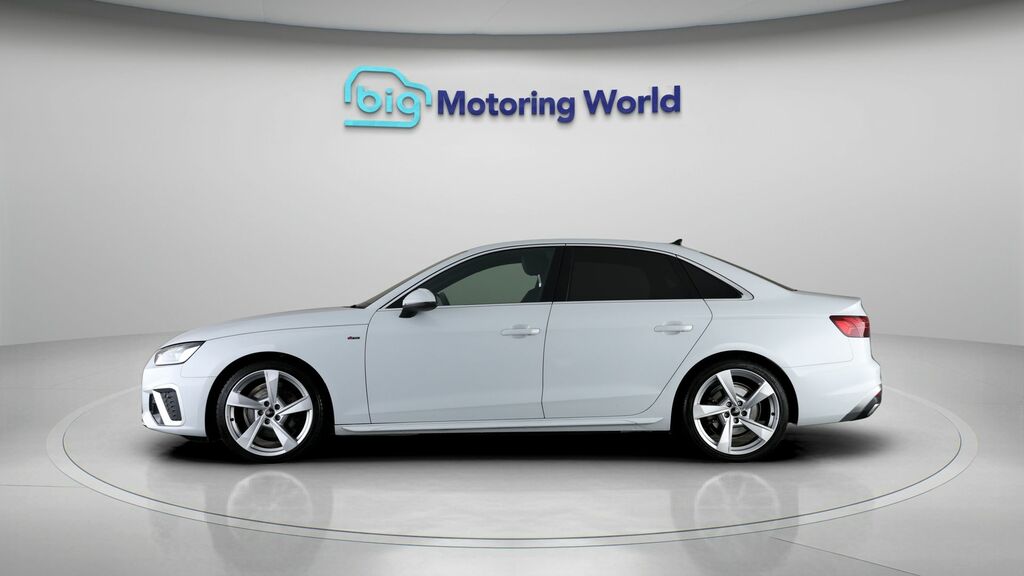 Audi A4 S Line KN73YCT White #4