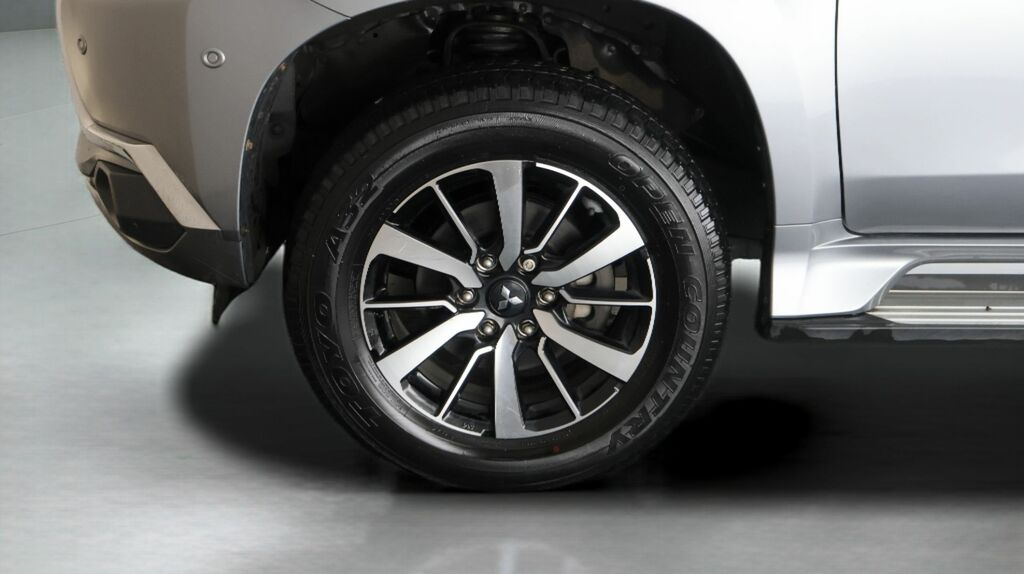 Mitsubishi Shogun Sport Di-d 3 #17