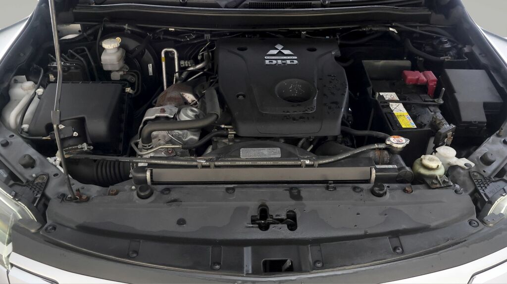 Mitsubishi Shogun Sport Di-d 3 #18