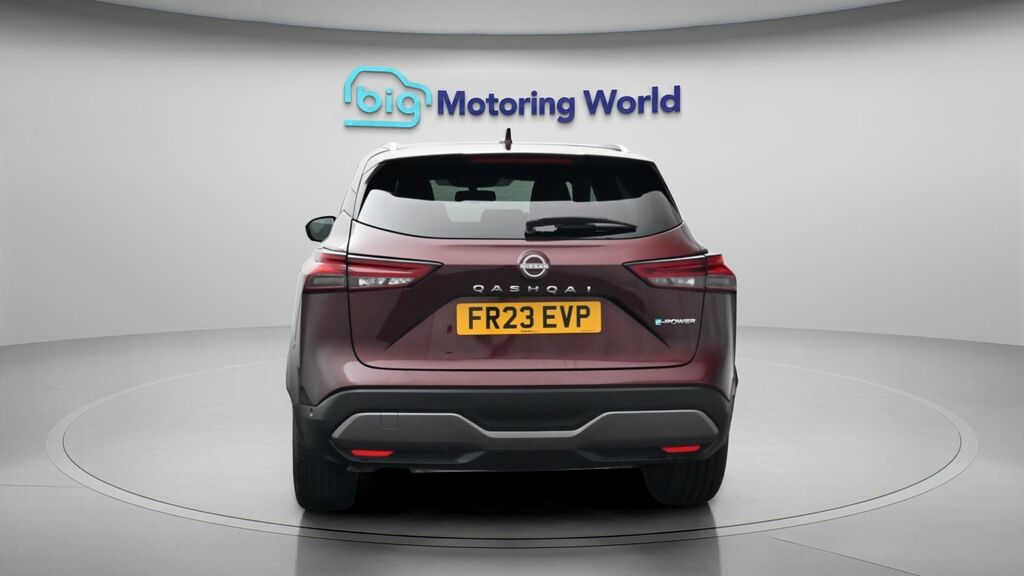 Nissan Qashqai Tekna FR23EVP Red #6