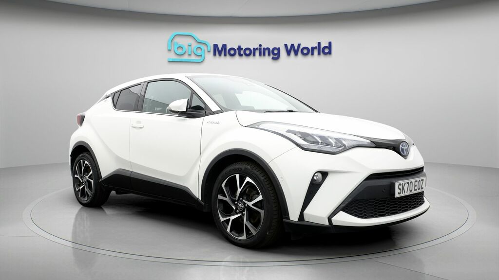 Toyota C-Hr Design White
