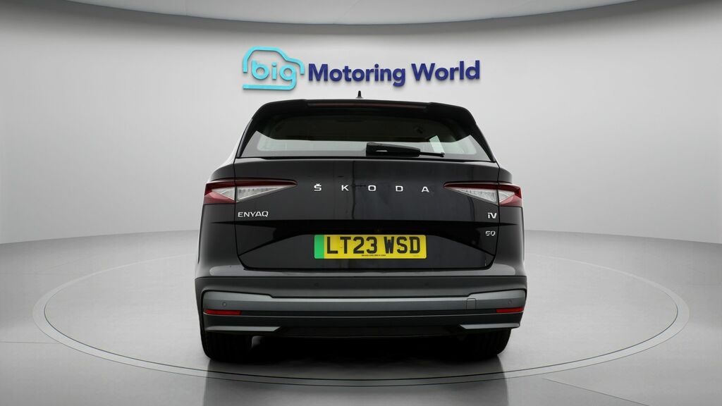 Skoda ENYAQ 60 Black #6
