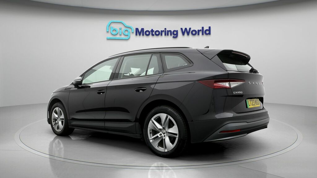 Skoda ENYAQ 60 Black #5