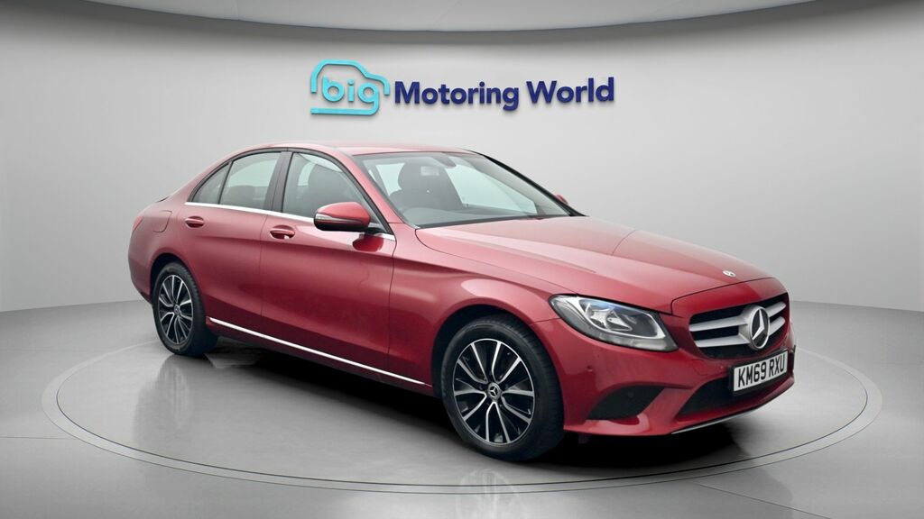 Mercedes-Benz C Class Se Red