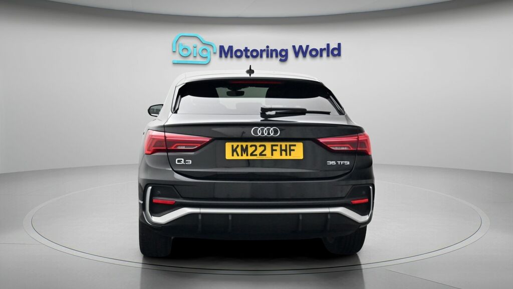Audi Q3 S Line KM22FHF Black #6