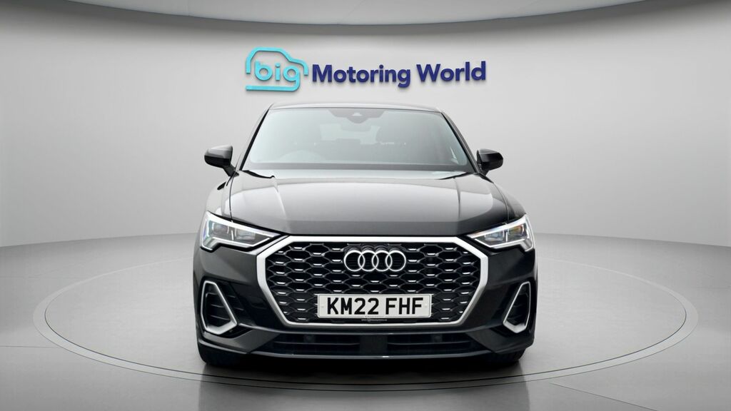 Audi Q3 S Line KM22FHF Black #2