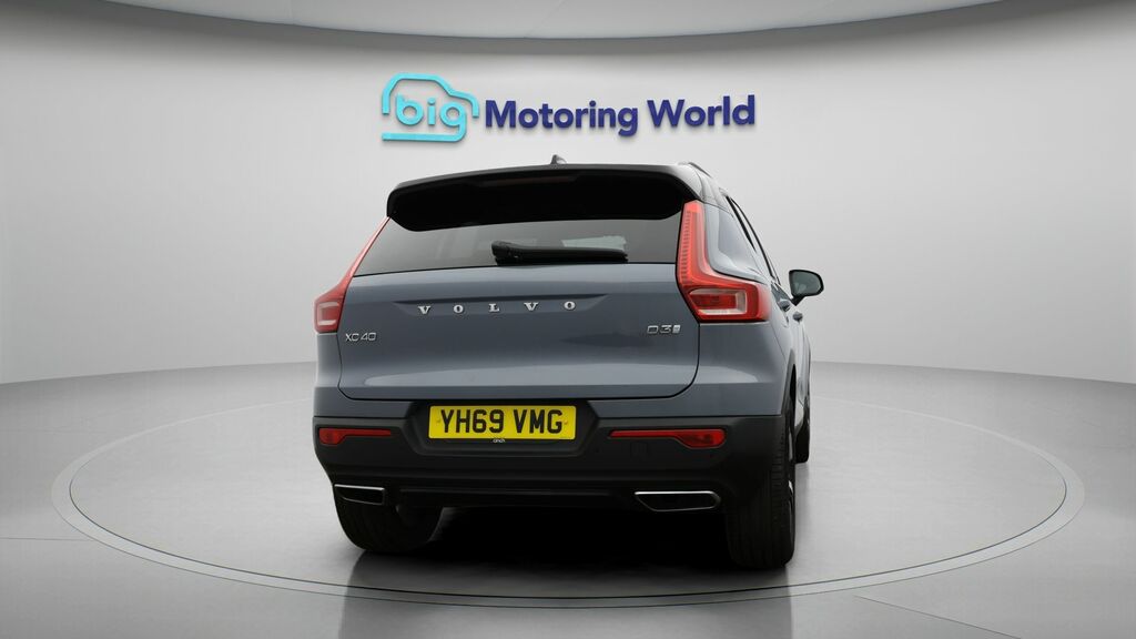 Volvo XC40 R-design Grey #6