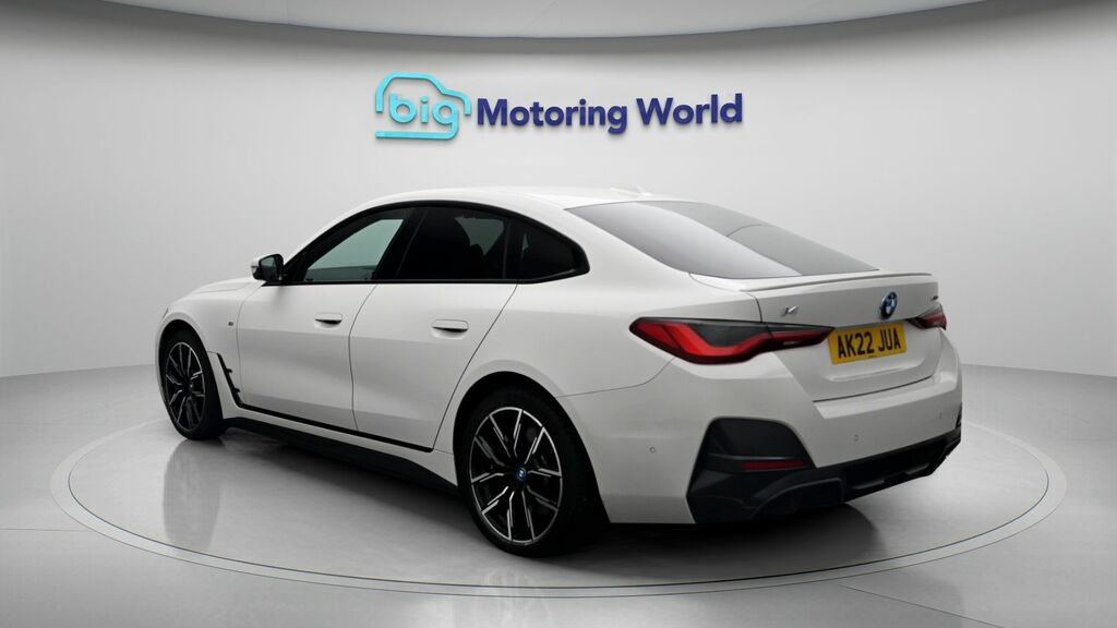 BMW i4 M Sport AK22JUA White #5