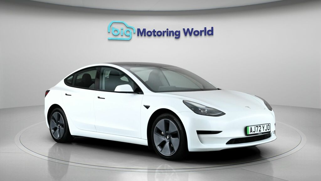 Tesla Model 3 3 Model 3 Rwd White