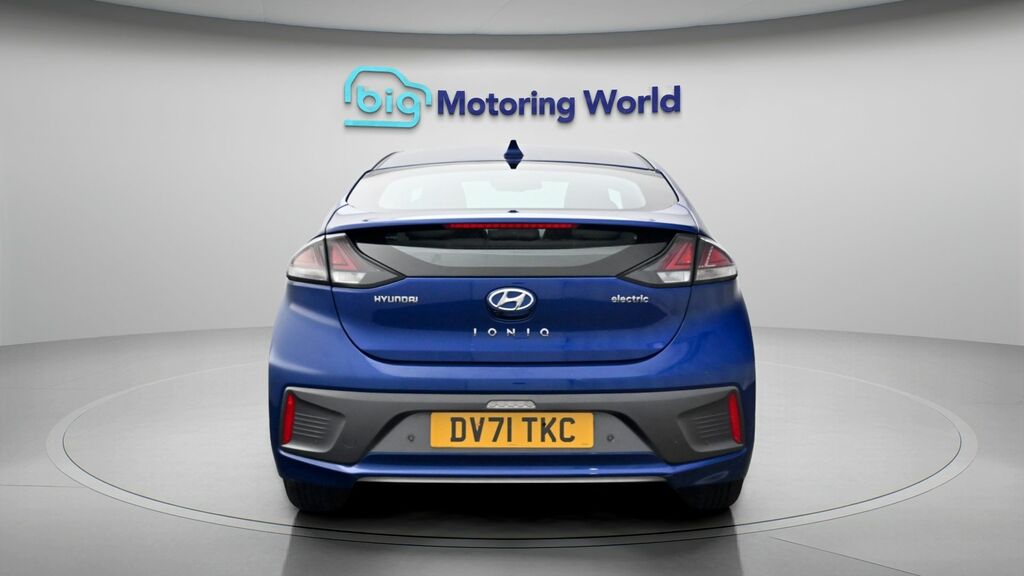 Hyundai Ioniq Premium Blue #6
