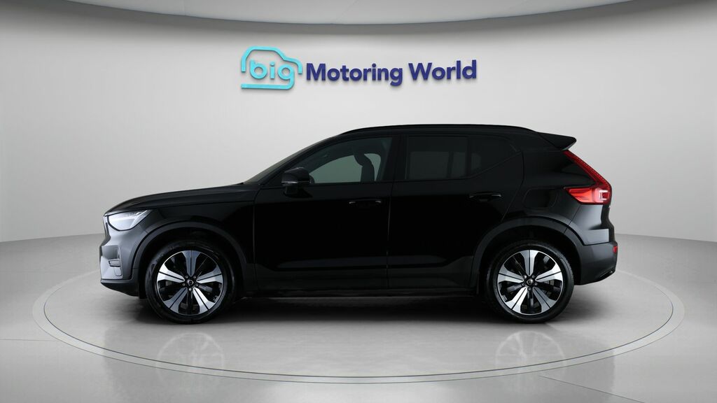 Volvo XC40 Core Black #4
