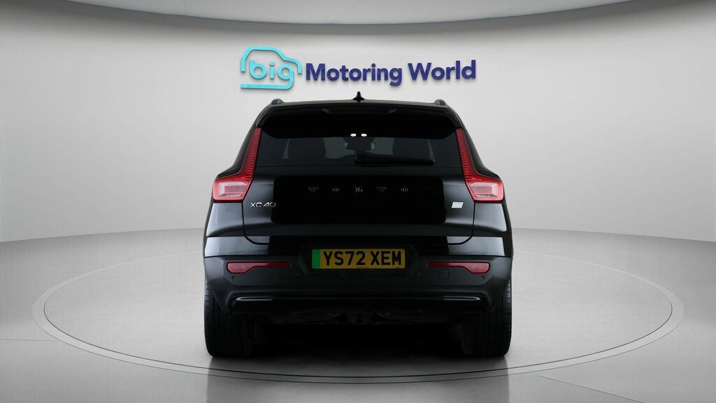Volvo XC40 Core Black #6