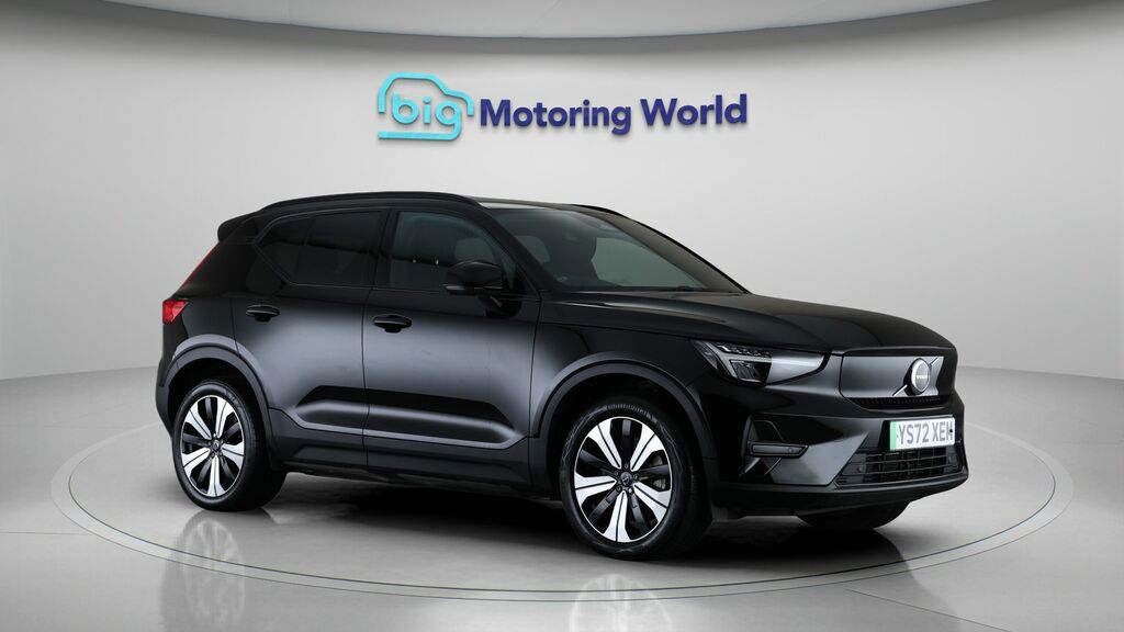 Volvo XC40 Core Black