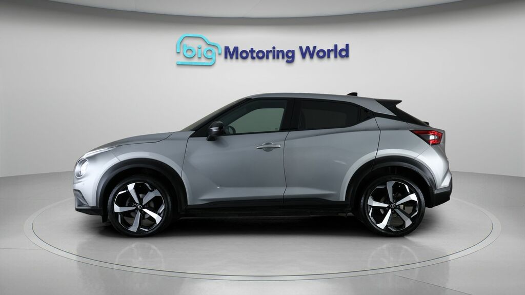 Nissan Juke Tekna Silver #4