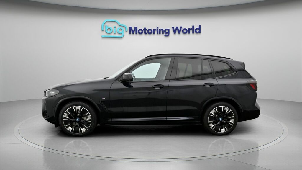 BMW iX3 M Sport Pro Black #4