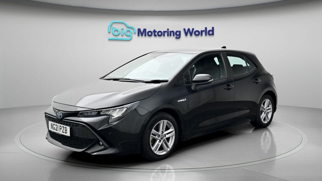 Toyota Corolla Icon Tech Black #3