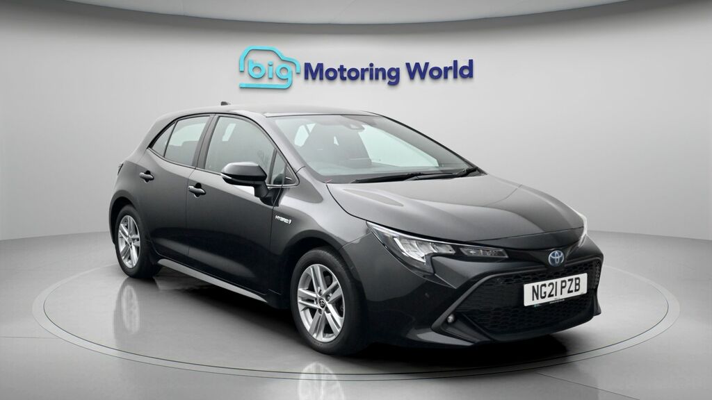 Toyota Corolla Icon Tech Black