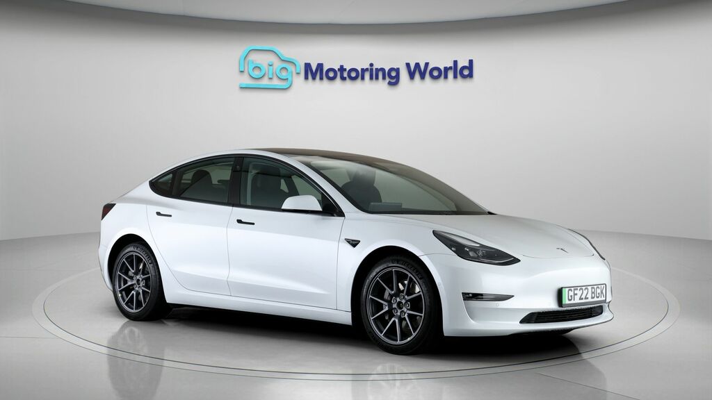 Tesla Model 3 Long Range White