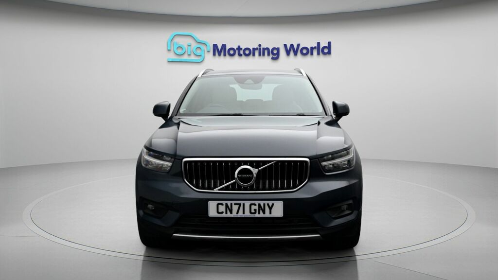 Volvo XC40 Inscription Pro Blue #2