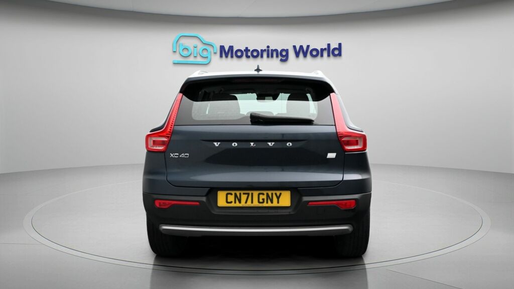 Volvo XC40 Inscription Pro Blue #6