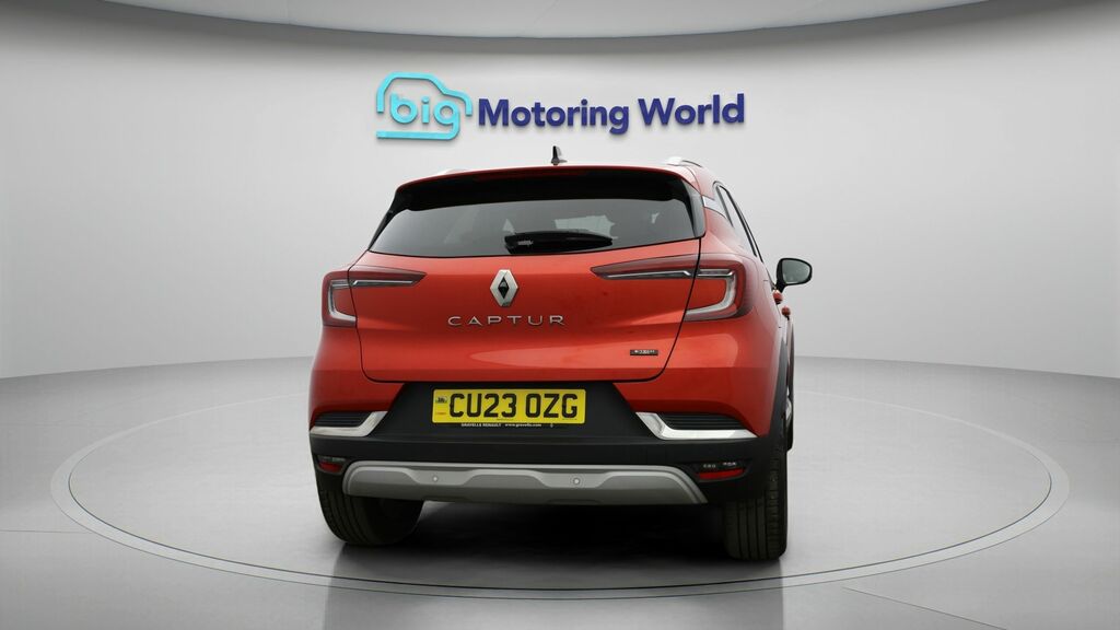 Renault Captur Techno Red #6