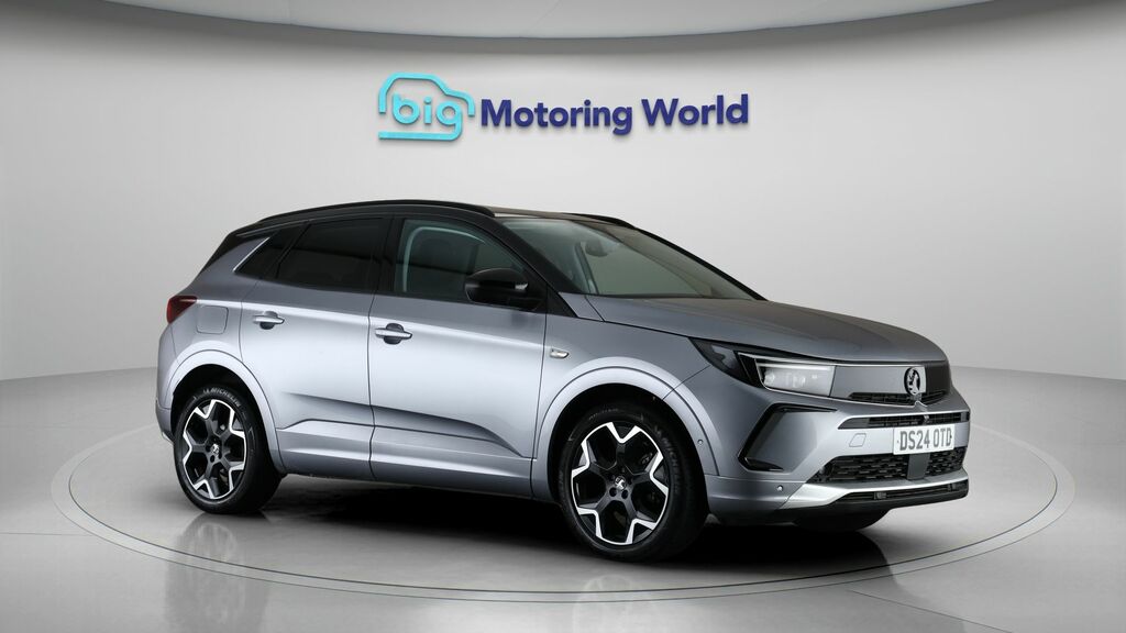 Vauxhall Grandland Ultimate Grey