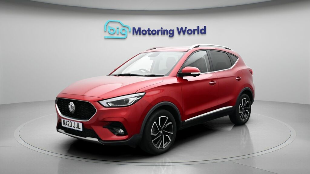 MG ZS Exclusive Red #3