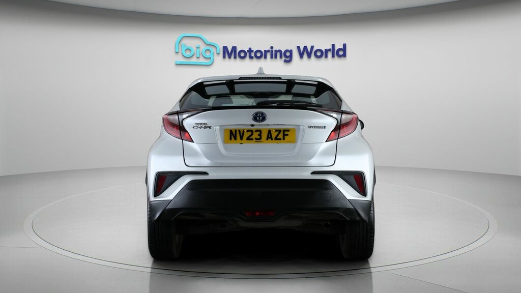 Toyota C-Hr Icon White #6
