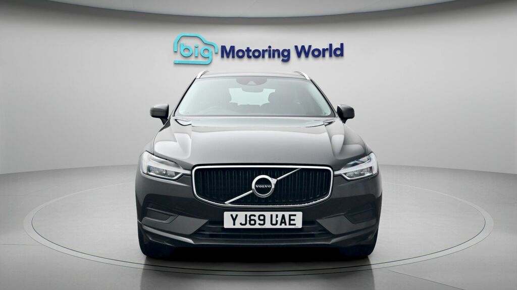 Volvo XC60 Momentum Grey #2