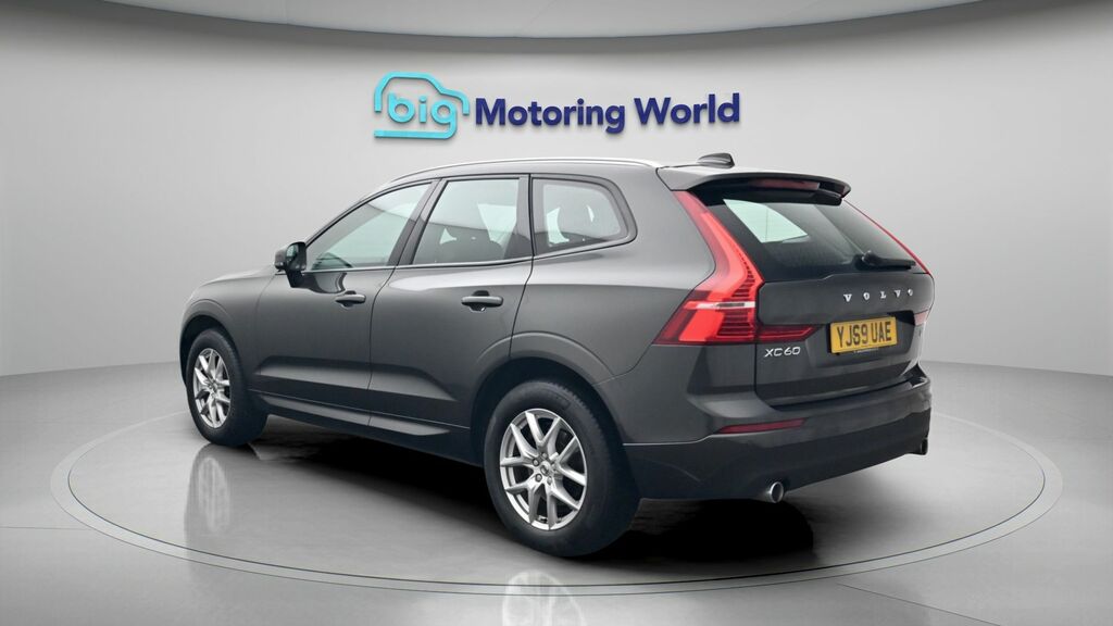 Volvo XC60 Momentum Grey #5