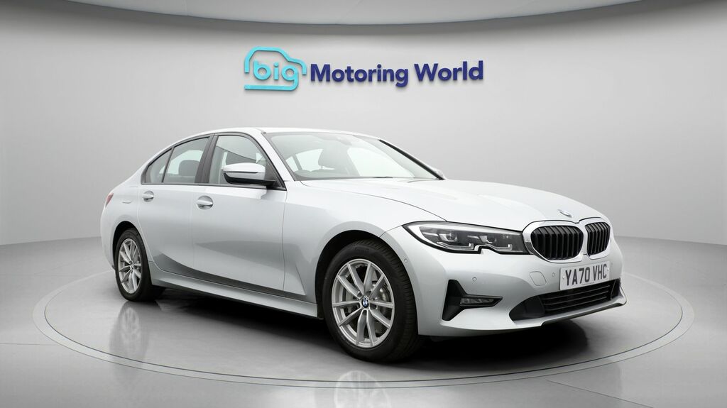 BMW 3 Series Se Pro YA70VHC Silver