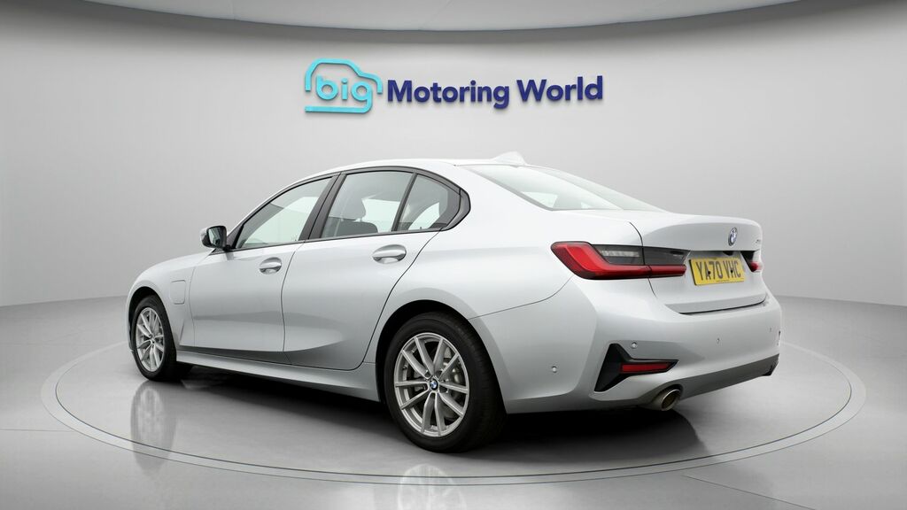 BMW 3 Series Se Pro YA70VHC Silver #5