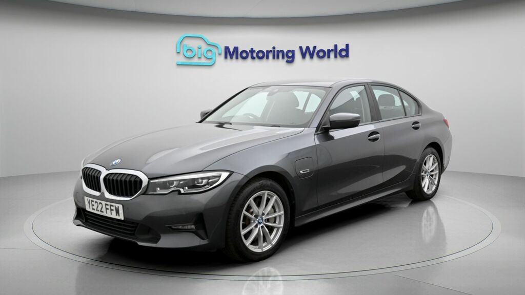 BMW 3 Series Se Pro YE22FFW Grey #3