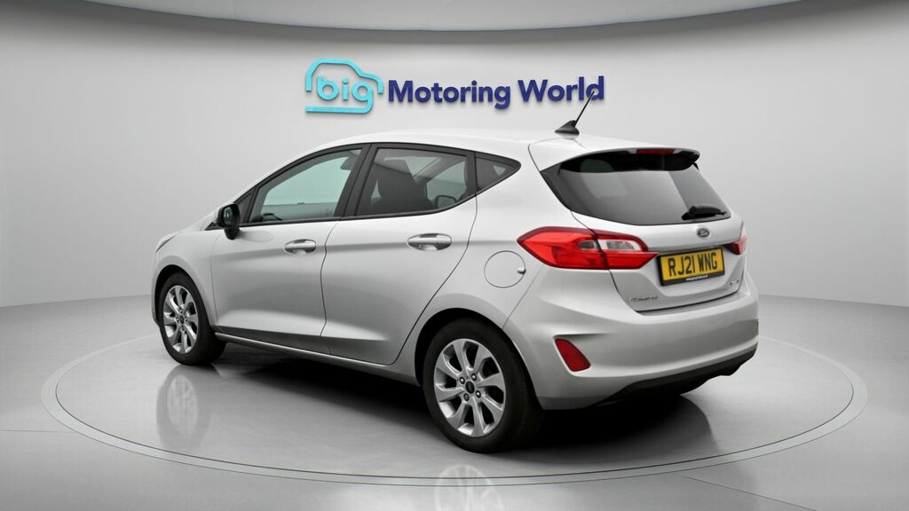 Ford Fiesta Trend Silver #5