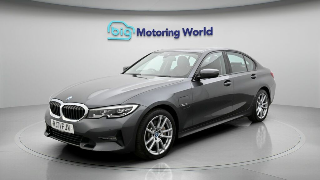 BMW 3 Series Sport Pro RJ71FJV Grey #3